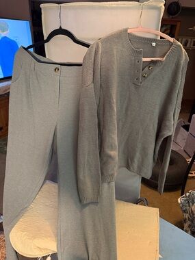 HALARA Gray Knit Sweater and Pants Set